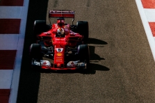 „Santander“ bankas atsisako remti „Ferrari“
