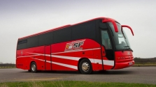 M. Schumacherio naudotas „Ferrari“ autobusas bus parduotas aukcione 