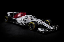 „Sauber“ pristatė C37