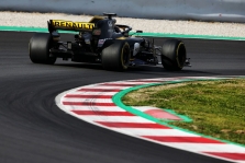 „Renault“ abejoja FIA galimybėmis prižiūrėti F-1 komandas