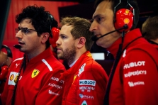 M. Webberis: S. Vettelis neleistų L. Hamiltonui pereiti į „Ferrari“