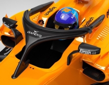 Šlepečių gamintoja tapo „McLaren“ rėmėja