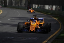 F. Alonso: „McLaren“ bus pajėgi kovoti su stipriausiomis komandomis