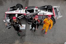 <span style="background:#3f3f3f; color:white; padding: 0 2px">IndyCar</span> Į pirmadienį nukeltos lenktynės baigėsi J. Newgardeno pergale