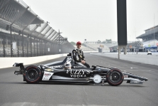 <span style="background:#3f3f3f; color:white; padding: 0 2px">IndyCar</span> Sportininkai išsidalino startines vietas „Indy 500“ lenktynėms