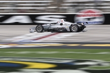 <span style="background:#3f3f3f; color:white; padding: 0 2px">IndyCar</span> Teksase vykusioje kvalifikacijoje greičiausias J. Newgardenas