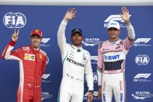 Permainingu oru vykusioje kvalifikacijoje „pole“ iškovojo L. Hamiltonas