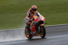 <span style="background:#d5002c; color:white; padding: 0 2px">MotoGP</span> Dėl prastų oro sąlygų ne kartą atidėtos lenktynės Silverstoune taip ir neįvyko