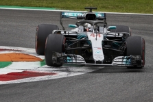 Italijoje triumfavo L. Hamiltonas