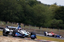 <span style="background:#3f3f3f; color:white; padding: 0 2px">IndyCar</span> lenktynės Portlande baigėsi T. Sato pergale