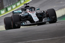 Kova dėl „pole“ Brazilijoje baigėsi L. Hamiltono triumfu