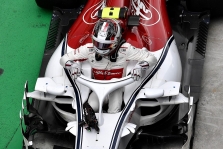 „Alfa Romeo“ bandys užkamšyti tradicines „Sauber“ skyles