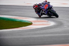 <span style="background:#d5002c; color:white; padding: 0 2px">MotoGP</span> Valensijoje po ilgos pertraukos „pole“ iškovojo M. Vinalesas