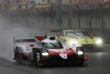 WEC. Ne kartą sustabdytose lenktynėse Kinijoje pergalę iškovojo „Toyota“