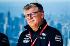 O. Szafnaueris papasakojo kaip asmeninėmis lėšomis gelbėjo „Force India“
