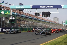Australai įsitikinę - 2021 m. sezonas prasidės Melburne