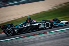 <span style="background:#3f3f3f; color:white; padding: 0 2px">IndyCar</span> Ostine vykusiose lenktynėse - naujoko C. Hertos triumfas