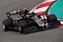 „Haas“ ir „Alfa Romeo“ Ispanijoje nenaudos atnaujinto „Ferrari“ variklio