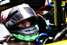 Teisėjai skyrė D. Ricciardo trijų starto pozicijų baudą