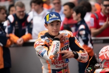 <span style="background:#d5002c; color:white; padding: 0 2px">MotoGP</span> Nuo motociklo kritęs M. Marquezas Prancūzijoje iškovojo „pole“ poziciją