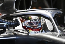 L. Hamiltonas nustebintas mažo atsilikimo nuo „Ferrari“