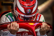 K. Raikkonenas tiki, kad „Alfa Romeo“ eina teisingu keliu