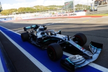 L. Hamiltonas: „Ferrari“ tapo stipresnė ir tai gerai mūsų sportui