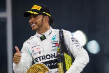 E. Jordanas: L. Hamiltonas pereis į „Ferrari“ komandą