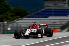 Teisėjai skyrė piniginę baudą „Alfa Romeo“ komandai
