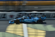 <span style="background:#3f3f3f; color:white; padding: 0 2px">IndyCar</span> Ajovoje - pirmoji C. Daly „pole“