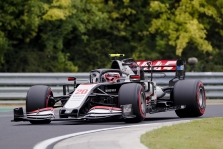 Teisėjai nubaudė „Haas“ pilotus