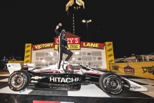 <span style="background:#3f3f3f; color:white; padding: 0 2px">IndyCar</span> Ajovoje - antroji iš eilės „Penske“ komandos pergalė