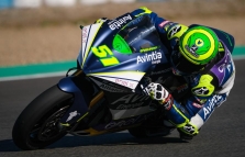 MotoE. E. Granado dominavo pirmose sezono lenktynėse