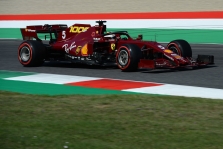 „Ferrari“ po pristatymo gali pakoreguoti bolido išdažymą
