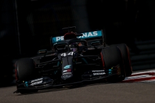 „Mercedes“ neteiks apeliacijos dėl teisėjų sprendimo bausti L. Hamiltoną