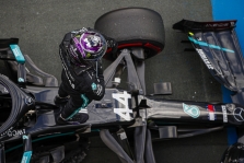 „Mercedes“ turėjo techninių bėdų