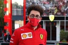 „Ferrari“ keičia nuomonę - pritaria draudimui tobulinti variklius