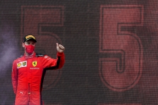 S. Vettelis: mano santykiai su „Ferrari“ visai atšalo