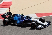 „Williams“ bolidą Barselonoje išbandys R. Nissany