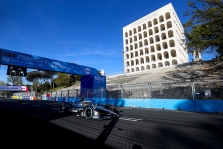 <span style="background:#009696; color:white; padding: 0 2px">FE</span> Antrose Romos ePrix lenktynėse triumfavo S. Vandoorne‘as