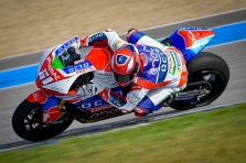 MotoE. Naują sezoną Jereze pergale pradėjo A. Zaccone
