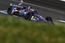 <span style="background:#3f3f3f; color:white; padding: 0 2px">IndyCar</span> Indianapolyje netikėtai „pole“ iškovojo R. Grosjeanas