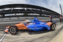 <span style="background:#3f3f3f; color:white; padding: 0 2px">IndyCar</span> „Indianapolis 500“ lenktynes iš „pole“ pozicijos pradės S. Dixonas