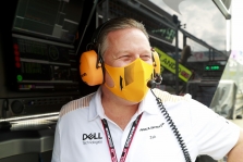 „McLaren“ direktoriui nepatinka „Red Bull“ ir „AlphaTauri“ partnerystė