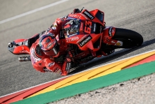 <span style="background:#d5002c; color:white; padding: 0 2px">MotoGP</span> F. Bagnaios ir M. Marquezo dvikova Aragone baigėsi italo pergale