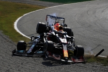 F. Alonso: L. Hamiltono ir M. Verstappeno susidūrimas - lenktyninis incidentas