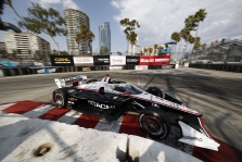 <span style="background:#3f3f3f; color:white; padding: 0 2px">IndyCar</span> Finalines lenktynes iš „pole“ pradės J. Newgardenas