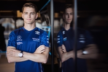 L. Sargeantas „Williams“ bolidą išbandys Ostino trasoje