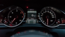 Automobiliai, kurių rida klastojama dažniausiai: dominuoja vokiški „Premium“ automobiliai