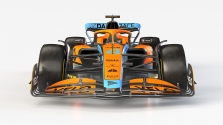 Oficialiai pristatytas „McLaren MCL36“ bolidas